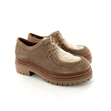 Load image into Gallery viewer, Derby Esprit "Paraboot" en Daim Beige et Fausse Fourrure