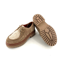 Load image into Gallery viewer, Derby Esprit "Paraboot" en Daim Beige et Fausse Fourrure
