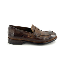 Load image into Gallery viewer, Mocassin en Cuir Corteccia