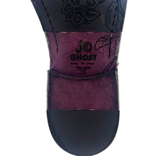 Charger l'image dans la galerie, Chaussure à Boucle Bout Fleuri Patte Frangée Bi-Matière Bordeaux