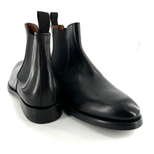Load image into Gallery viewer, Chelsea Boots en Cuir Noir