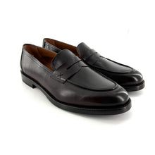 Load image into Gallery viewer, Mocassin en Cuir Marron Foncé