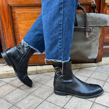 Load image into Gallery viewer, Boots Zippé Intérieur en Cuir Noir