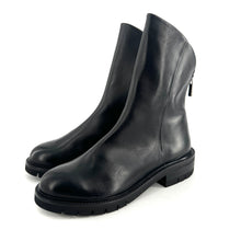 Load image into Gallery viewer, Boots Semelle Crantée Zippé Arrière en Cuir Noir