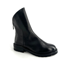 Load image into Gallery viewer, Boots Semelle Crantée Zippé Arrière en Cuir Noir