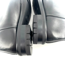 Load image into Gallery viewer, Boots Semelle Crantée Zippé Arrière en Cuir Noir