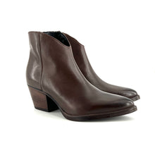 Charger l'image dans la galerie, Boots Tiag Talon Trotteur Zippé Intérieur en Cuir Marron