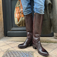 Load image into Gallery viewer, Botte en Cuir et Cuir Stretch Marron Foncé
