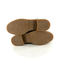 Charger l'image dans la galerie, Chelsea Boots Semelle Crêpe en Daim Vert