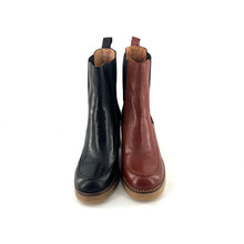 Load image into Gallery viewer, Boots Élastiqué Talon Trotteur Semelle Crêpe en Cuir Noir