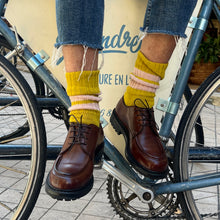 Load image into Gallery viewer, Derby Fine Semelle Crantée en Cuir Cognac