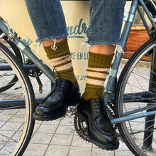 Load image into Gallery viewer, Derby Fine Semelle Crantée en Cuir Noir