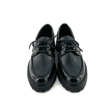 Charger l'image dans la galerie, Mocassin HENRIETTE Semelle Crantée et Cuir Noir