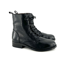 Load image into Gallery viewer, Chaussure Lacets Montante en Cuir Noir