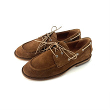 Load image into Gallery viewer, Derby "Chaussure Bateau" en Daim Marron