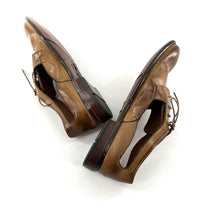 Charger l'image dans la galerie, Derby Ajouré en Cuir Corteccia