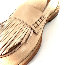 Charger l'image dans la galerie, Mocassin Patte Frangée en Cuir Blanc Cassé