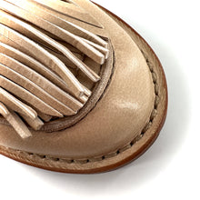 Charger l'image dans la galerie, Mocassin Patte Frangée en Cuir Blanc Cassé