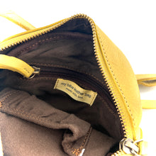 Charger l'image dans la galerie, Sac Rond en Cuir Jaune