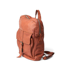 Charger l'image dans la galerie, Sac à Dos en Cuir Lavé Camel