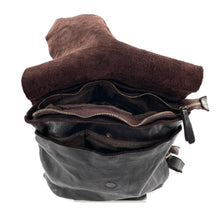 Charger l'image dans la galerie, Sac à Dos en Cuir Lavé Marron Foncé