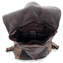 Charger l'image dans la galerie, Sac à Dos en Cuir Bi-Matière Marron Foncé