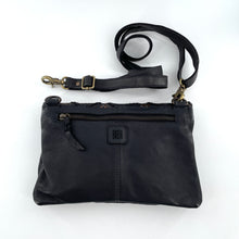 Charger l'image dans la galerie, Pochette Bandoulière Zippée Cloutée Cuir Noir