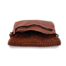 Charger l'image dans la galerie, Sac Bandoulière en Cuir Tressé Camel