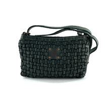 Charger l'image dans la galerie, Mini-Sac Tressé en Cuir Vert Porté Travers
