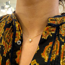 Charger l'image dans la galerie, Collier BOUND en Perle Blanche et Cristal Blanc