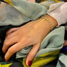 Charger l'image dans la galerie, Collier/Bracelet Trois Tours Médaille Galet/Perles Blanches