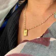 Charger l'image dans la galerie, Collier/Bracelet Trois Tours Médaille Lotus/Perles Blanches