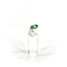 Load image into Gallery viewer, Bague IZY en Nacre Grise et Onyx Vert