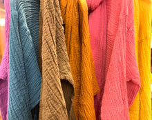 Charger l'image dans la galerie, Blouse JOSÉPHINE en Gaze de Coton Camel