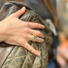 Load image into Gallery viewer, Bague SEEMA en Labradorite