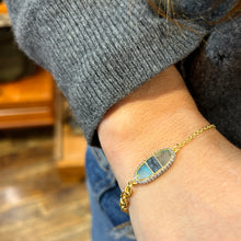 Load image into Gallery viewer, Bracelet IZY en Onyx Texturé et Labradorite