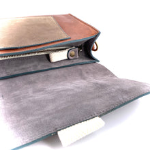 Charger l'image dans la galerie, Sac VICTORIA en Toile et Cuir Noce