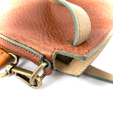 Charger l'image dans la galerie, Sac Mini WAY en Cuir Nuts