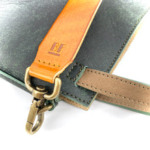 Charger l'image dans la galerie, Sac Mini WAY en Cuir Black