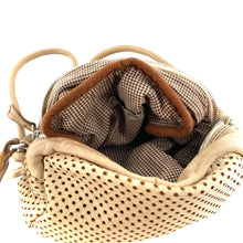 Charger l'image dans la galerie, Sac CUBE en Cuir Perforé Blanc Cassé