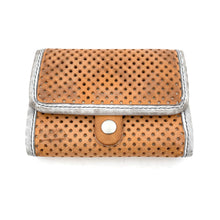 Charger l'image dans la galerie, Portefeuille en Cuir Perforé Camel/Marble