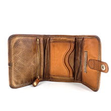 Charger l'image dans la galerie, Portefeuille en Cuir Perforé Cognac
