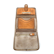 Charger l'image dans la galerie, Portefeuille en Cuir Perforé Camel/Butter