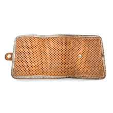 Charger l'image dans la galerie, Portefeuille en Cuir Perforé Camel/Butter