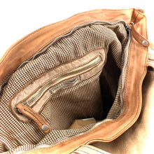 Charger l'image dans la galerie, Sac IN CITTA en Cuir Lavé Beige et Camel