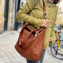 Charger l'image dans la galerie, Sac OUTDOOR en Cuir Perforé Caramel