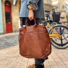 Charger l'image dans la galerie, Sac RE EDITION en Cuir Perforé Caramel