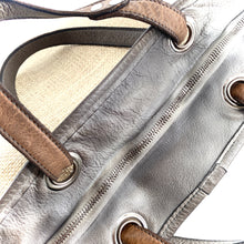 Charger l'image dans la galerie, Sac EVELYNE en Paille Enduite et Cuir Lavé Gris et Camel