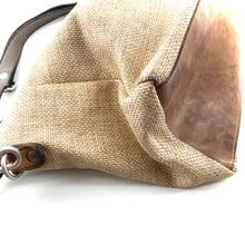 Charger l'image dans la galerie, Sac EVELYNE en Paille Enduite et Cuir Lavé Gris et Camel