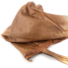 Charger l'image dans la galerie, Sac IN CITTA en Cuir Perforé Camel